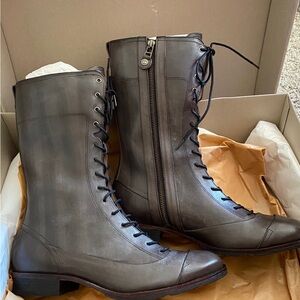 *NEW* Timberland “Lucille” Antiqued/Distressed Black Lace-Up Boots